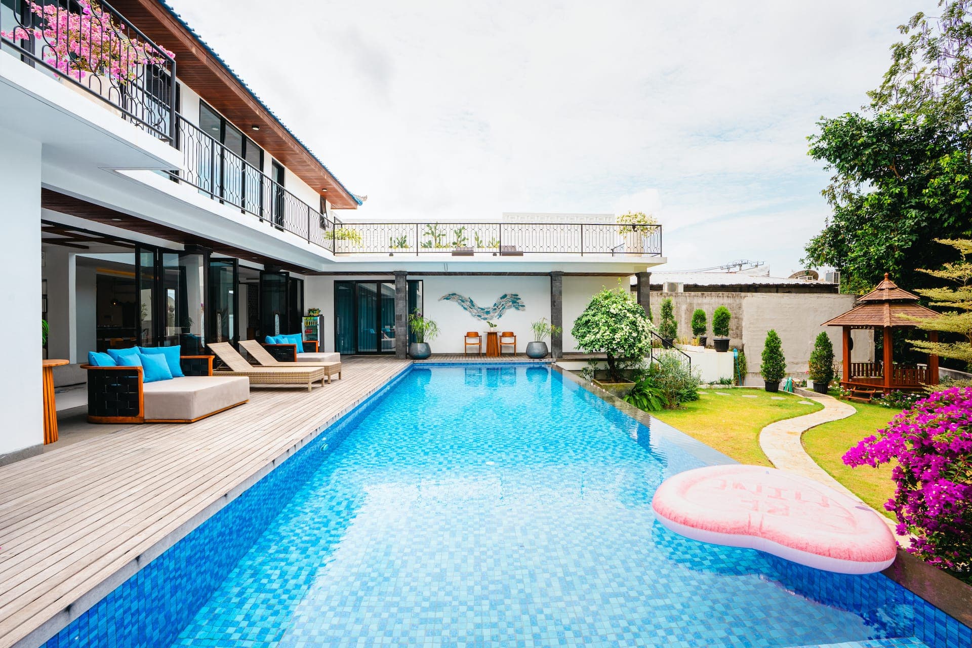 Casa Gong 5 Bedroom Infinity Pool Rooftop near GWK — photo 2