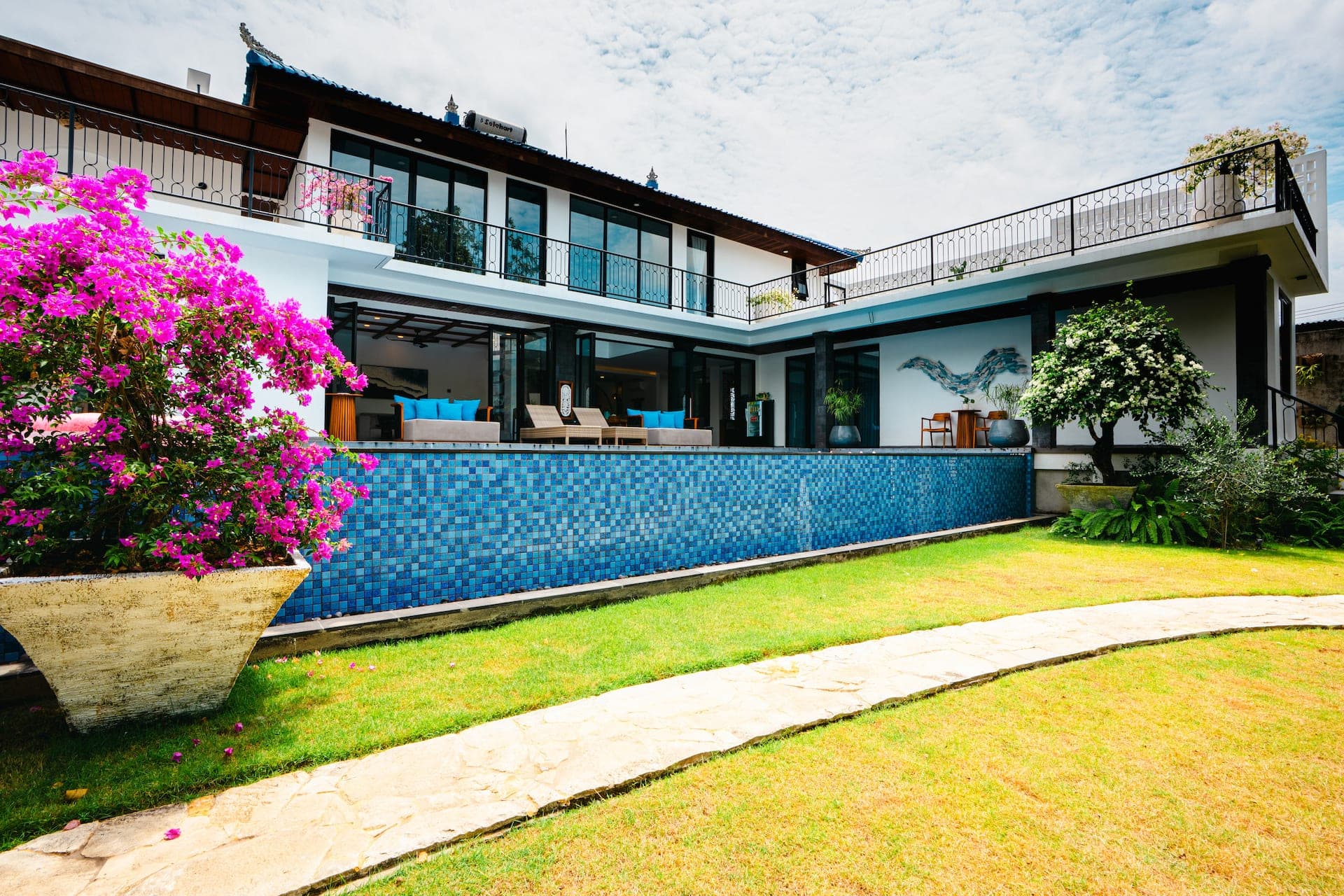 Casa Gong 5 Bedroom Infinity Pool Rooftop near GWK — photo 5